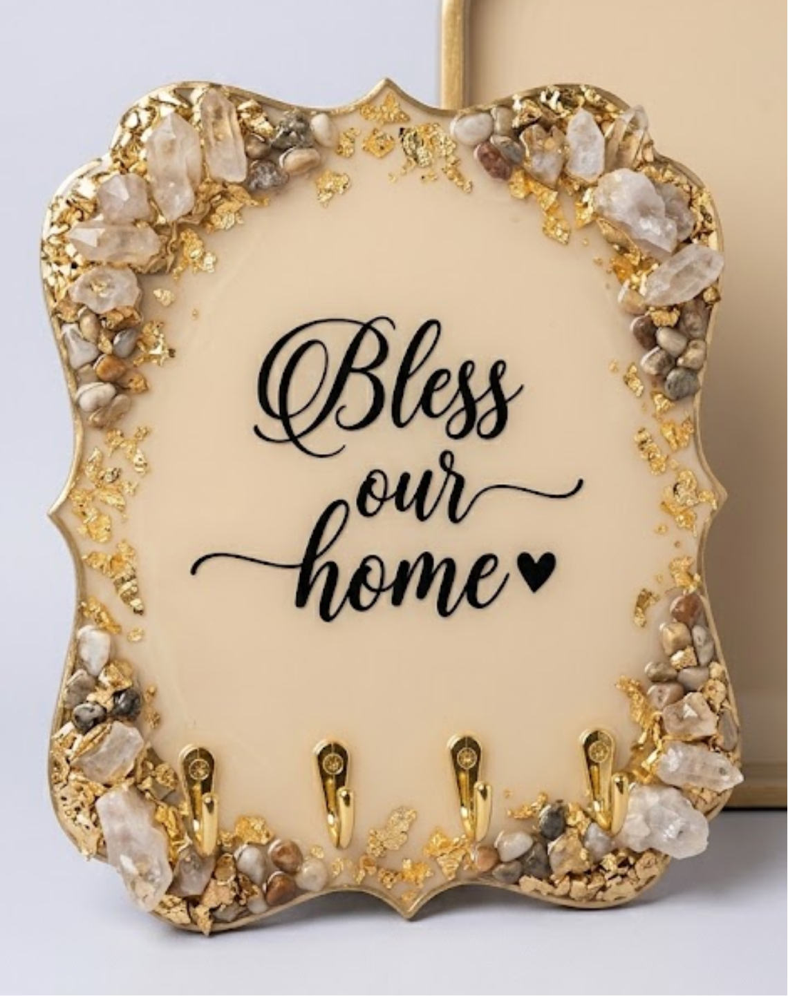 Geode-style resin key holder